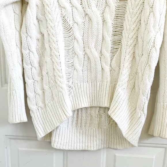 Express Distressed V-neck Asymmetrical high-low Sweater Size M - Picture 6 of 11